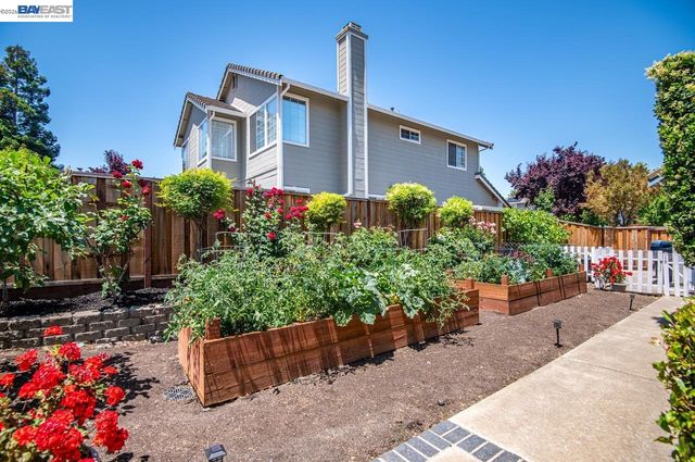 3837 Hillside Ave, Livermore, CA 94551