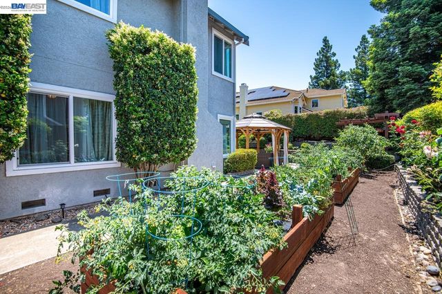 3837 Hillside Ave, Livermore, CA 94551