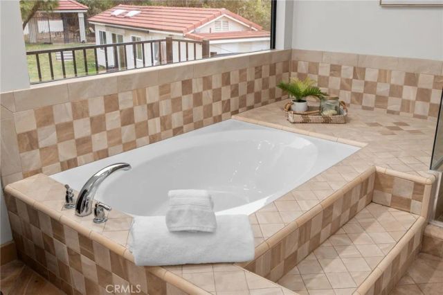 2368 N Vallejo, Upland, CA 91784