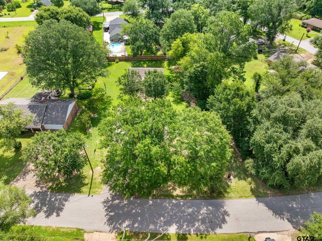 11449 Lori Lane, Tyler, TX 75709