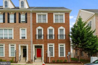 42496 LEGACY PARK DR, Brambleton, VA 20148