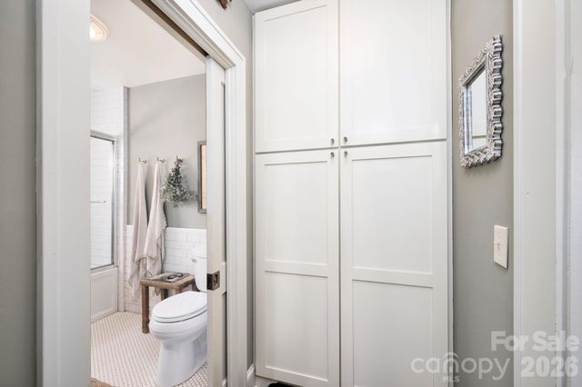 21 Craig Circle, Asheville, NC 28805