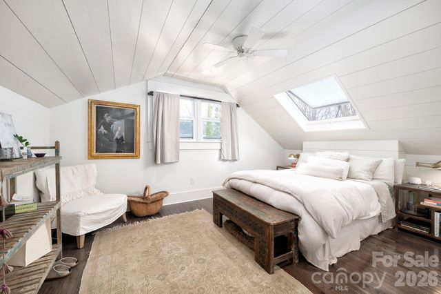 21 Craig Circle, Asheville, NC 28805