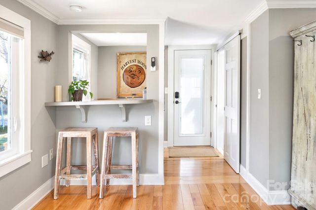 21 Craig Circle, Asheville, NC 28805