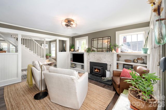 21 Craig Circle, Asheville, NC 28805