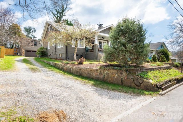 21 Craig Circle, Asheville, NC 28805