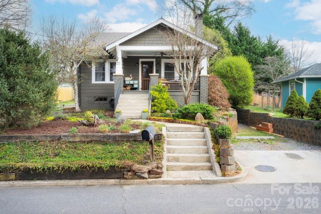 21 Craig Circle, Asheville, NC 28805