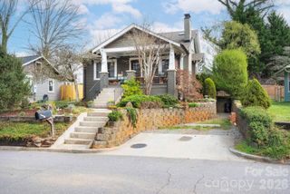 21 Craig Circle, Asheville, NC 28805