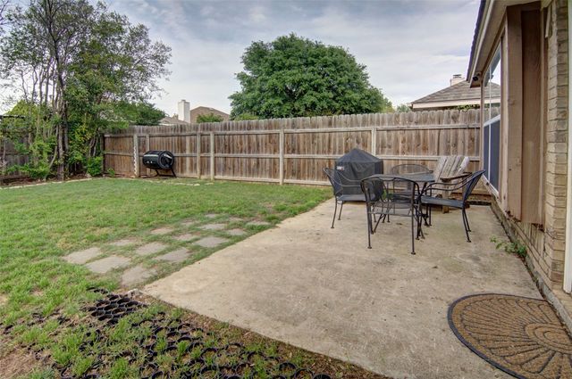 8905 San Joaquin Trail, Fort Worth, TX 76118