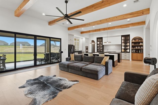 3022 Southern Rise Court, Granbury, TX 76049