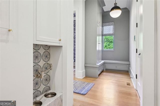 3379 Rennes Drive NE, Brookhaven, GA 30319