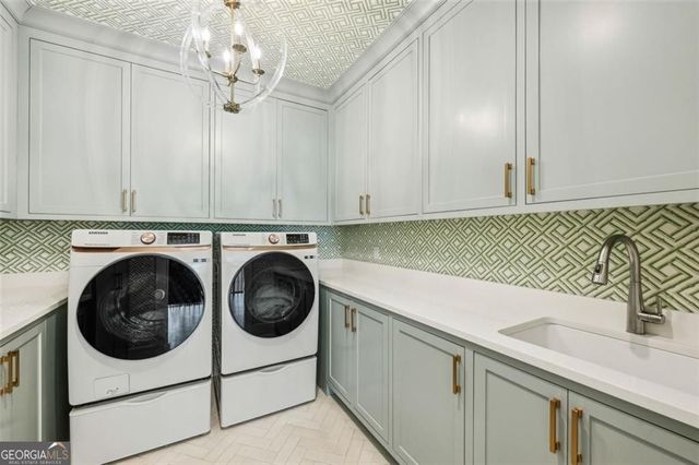 3379 Rennes Drive NE, Brookhaven, GA 30319