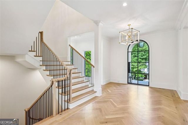 3379 Rennes Drive NE, Brookhaven, GA 30319