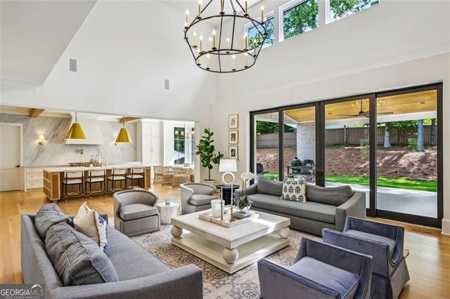 3379 Rennes Drive NE, Brookhaven, GA 30319