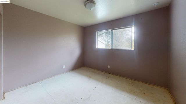 19817 Via Redonda Rd, Sonora, CA 95370