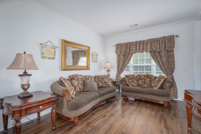 1713 Kendall Cove Ln, Mount Juliet, TN 37122