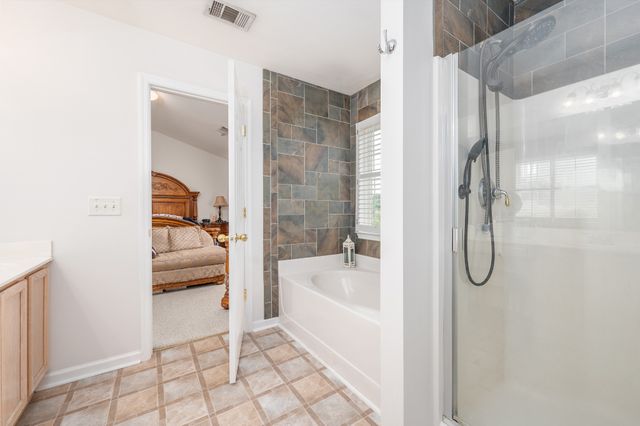 1713 Kendall Cove Ln, Mount Juliet, TN 37122