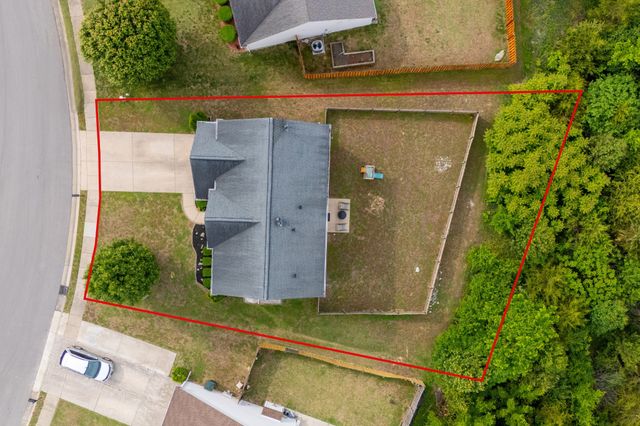 1713 Kendall Cove Ln, Mount Juliet, TN 37122