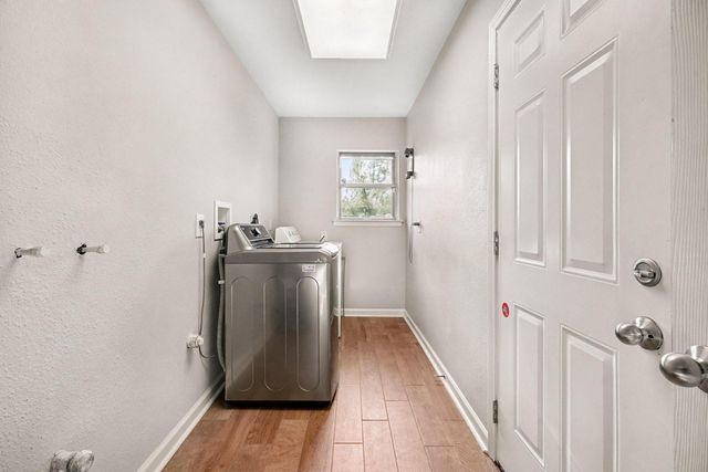 3037 Longwood Lane, Dickinson, TX 77539