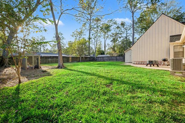 3037 Longwood Lane, Dickinson, TX 77539