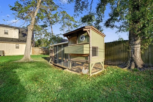 3037 Longwood Lane, Dickinson, TX 77539