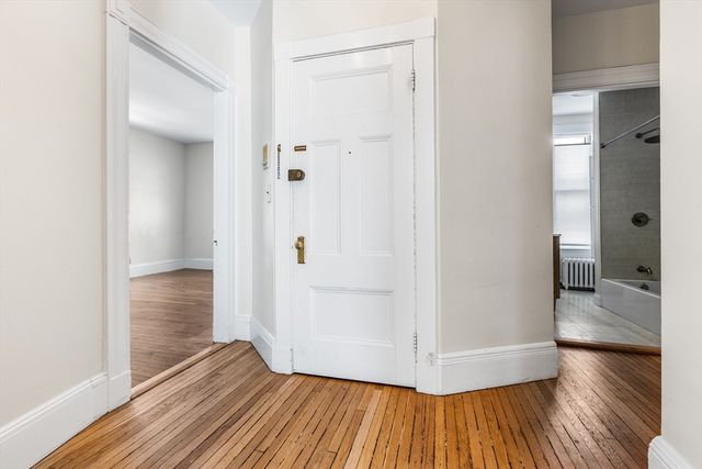 5 Fairbanks St 2, Brookline, MA 02446