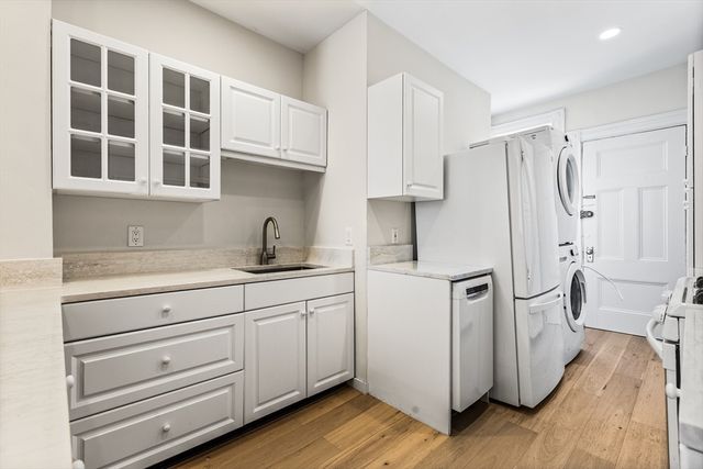 5 Fairbanks St 2, Brookline, MA 02446