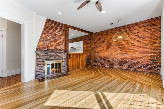 5 Fairbanks St 2, Brookline, MA 02446