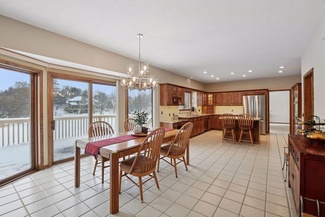 11824 Welters Way, Eden Prairie, MN 55347