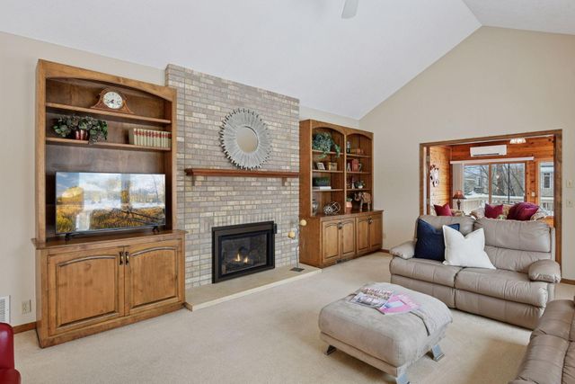 11824 Welters Way, Eden Prairie, MN 55347