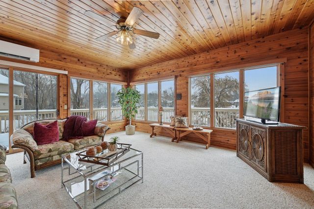 11824 Welters Way, Eden Prairie, MN 55347