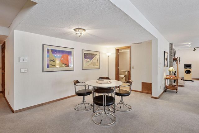 11824 Welters Way, Eden Prairie, MN 55347