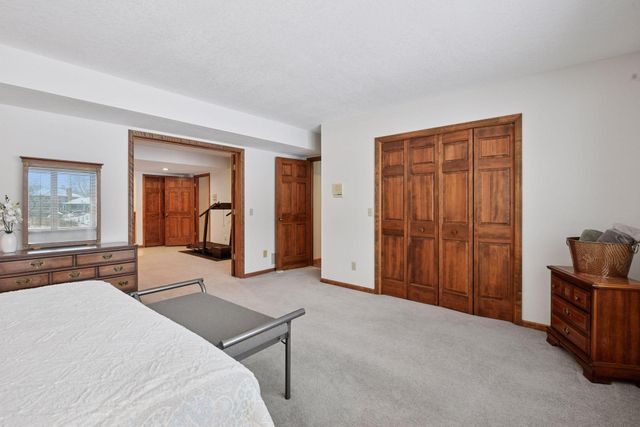 11824 Welters Way, Eden Prairie, MN 55347