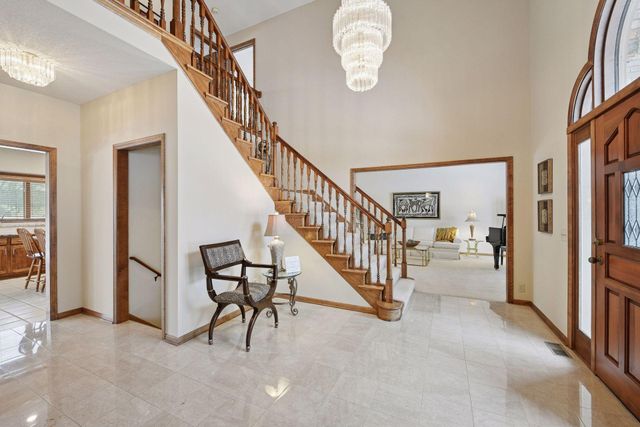 11824 Welters Way, Eden Prairie, MN 55347