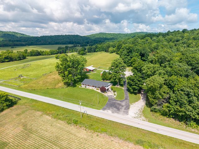 868 Ky-1258, Monticello, KY 42633