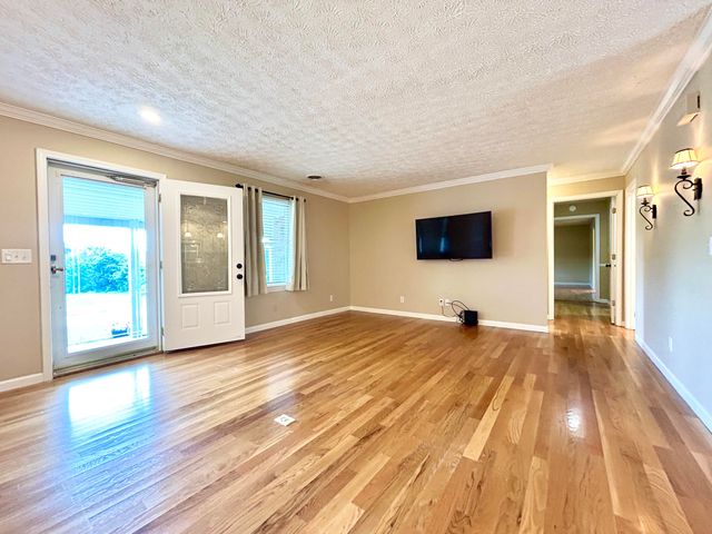 868 Ky-1258, Monticello, KY 42633