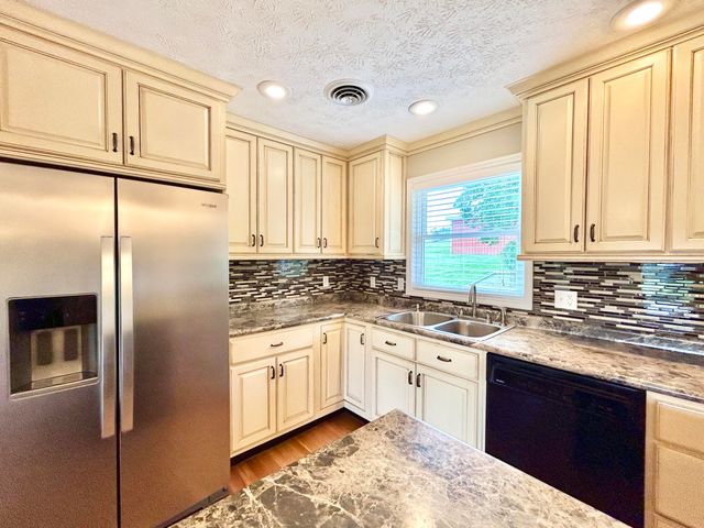 868 Ky-1258, Monticello, KY 42633