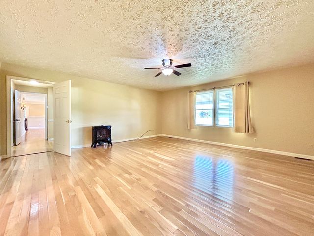 868 Ky-1258, Monticello, KY 42633