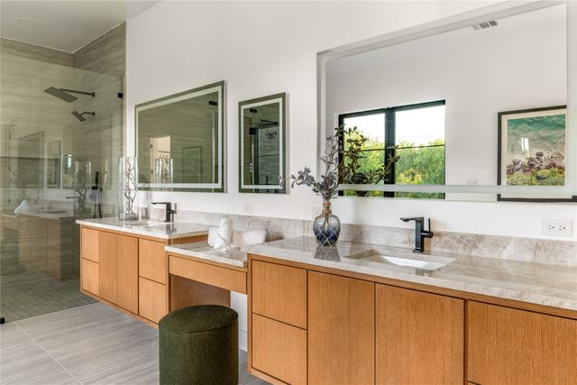 327 Longview Place, Heath, TX 75032