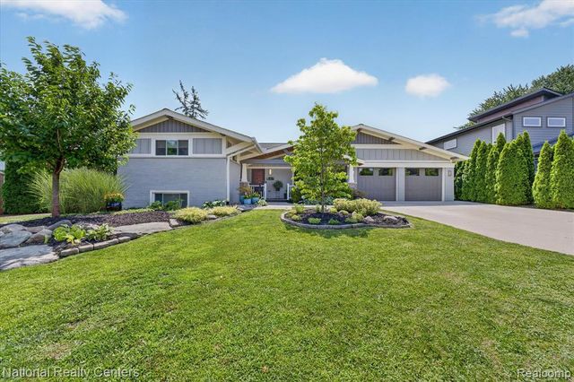1419 Carol Avenue, Plymouth, MI 48170