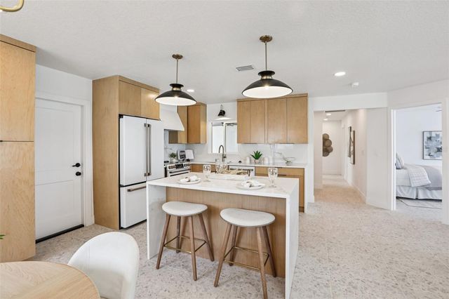 760 115TH AVENUE, Treasure Island, FL 33706