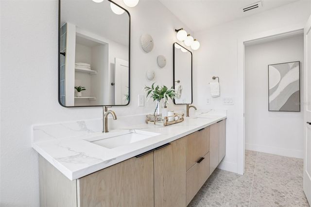 760 115TH AVENUE, Treasure Island, FL 33706