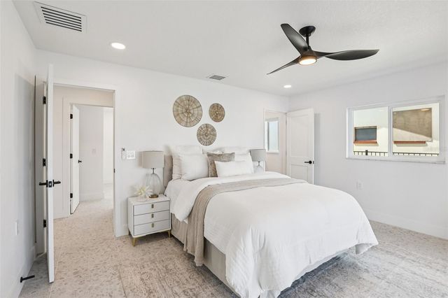 760 115TH AVENUE, Treasure Island, FL 33706