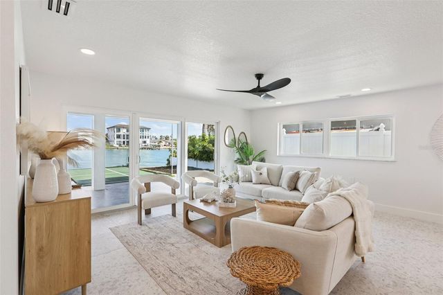 760 115TH AVENUE, Treasure Island, FL 33706