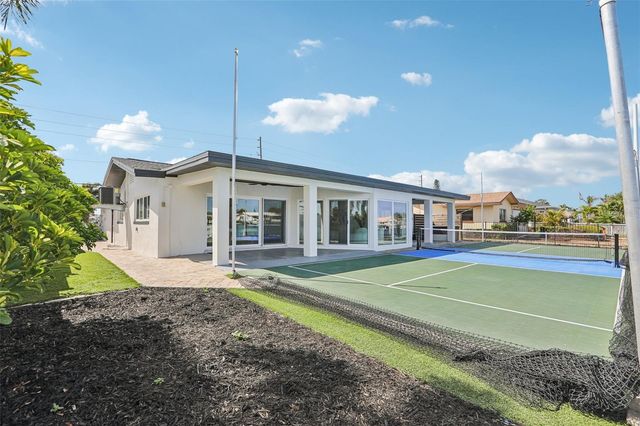 760 115TH AVENUE, Treasure Island, FL 33706