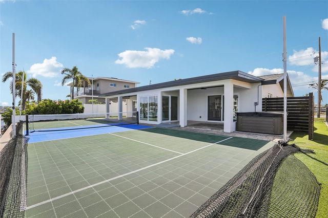 760 115TH AVENUE, Treasure Island, FL 33706