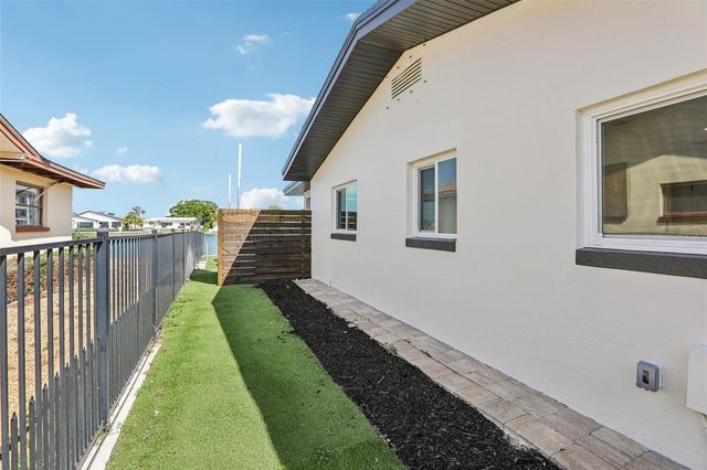 760 115TH AVENUE, Treasure Island, FL 33706