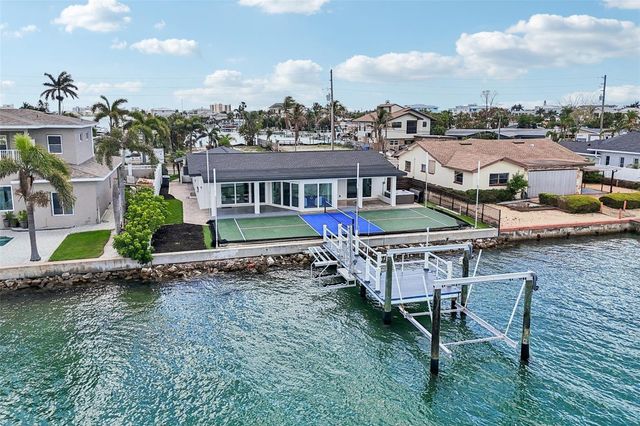 760 115TH AVENUE, Treasure Island, FL 33706