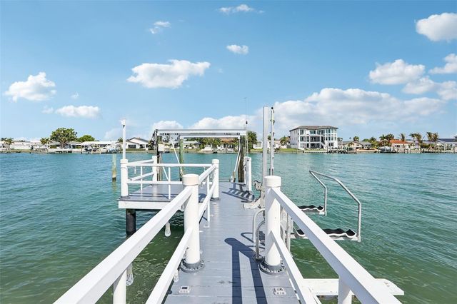 760 115TH AVENUE, Treasure Island, FL 33706