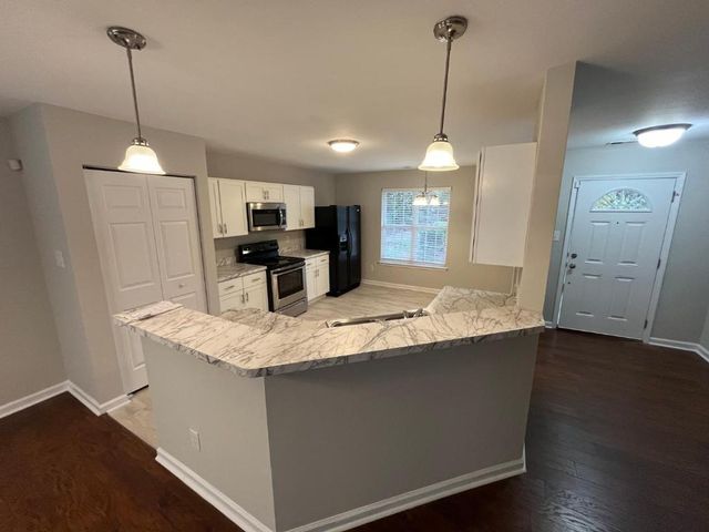 5104 Thornton Knoll Way, Raleigh, NC 27616